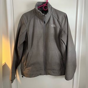 North Face cute & cozy winter jacket